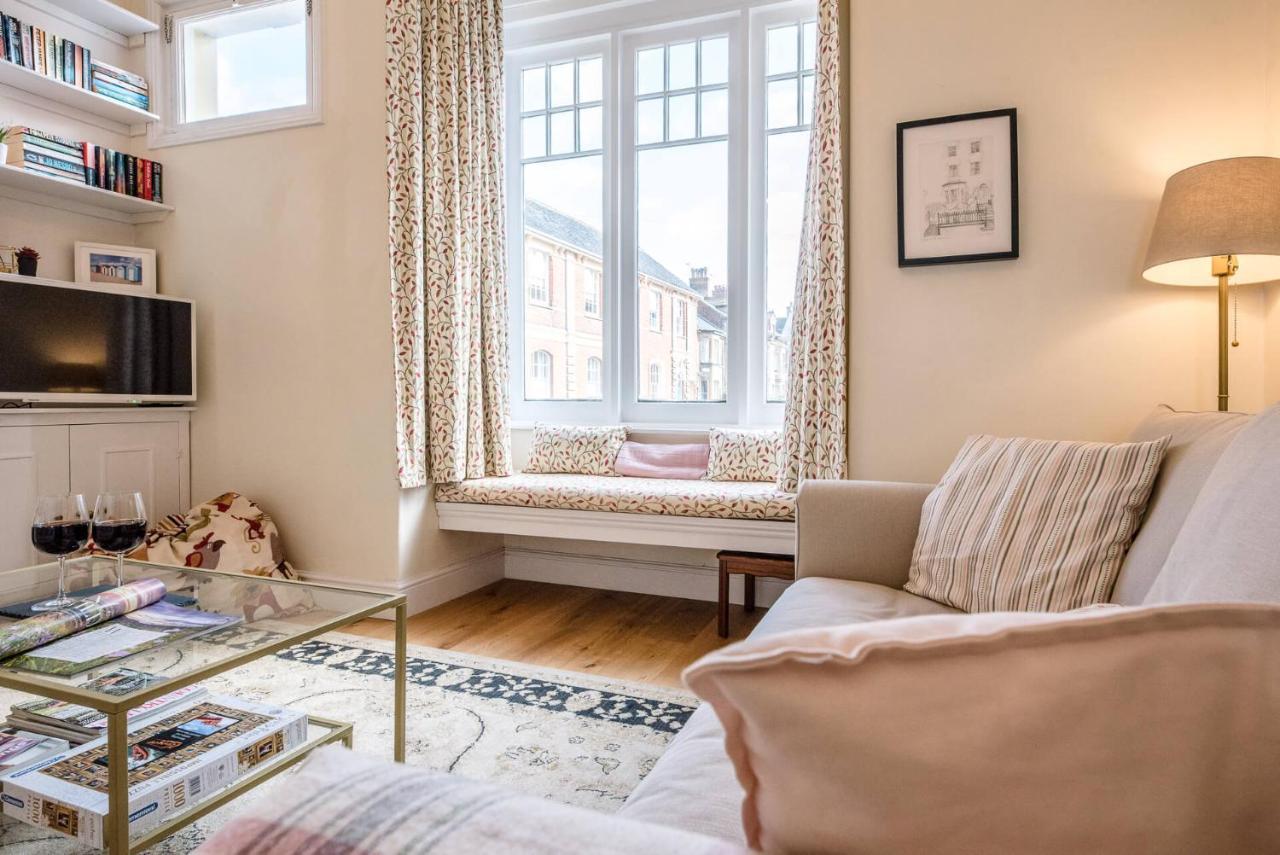 No 12, Southwold Apartment Екстериор снимка